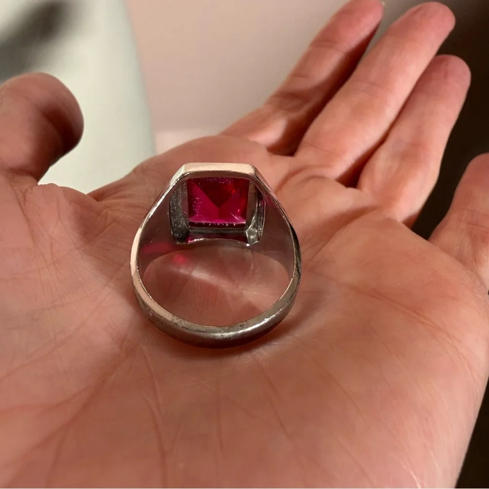 Vargas Art deco 1940’s antique Sterling silver emerald cut red ruby Signet Ring - Picture 11 of 17